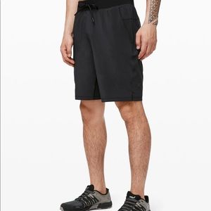 Lululemon men’s THE shorts Size L 11 inch inseam black
